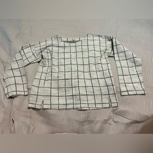 Womens plaid long sleeve top!